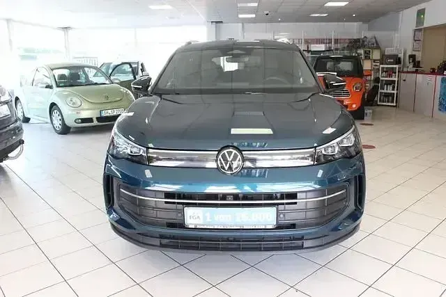 Gebraucht VW Tiguan Goal 150 PS (110 kW) 2025 Blau SUV