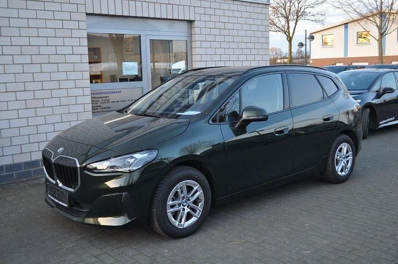Gebraucht BMW 220 170 PS (125 kW) 2025 Grün SUV