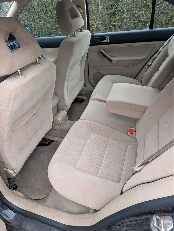 Gebraucht VW Bora 101 PS (74 kW) 1999 Schwarz Limousine