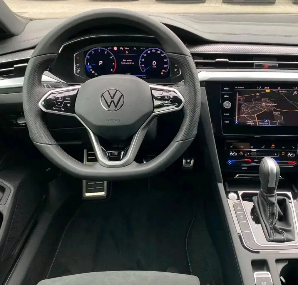 Gebraucht VW Arteon 190 PS (139 kW) 2024 Blau Kombi