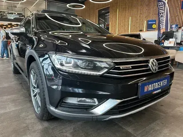 Gebraucht VW Passat Alltrack 239 PS (175 kW) 2016 Schwarz Kombi