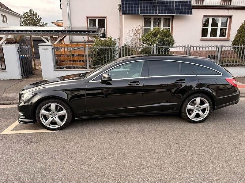 Gebraucht Mercedes CLS350 Shooting Brake AMG 265 PS (194 kW) 2013 Schwarz Kombi