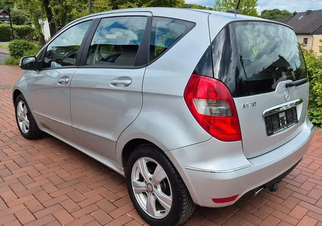 Gebraucht Mercedes A150 95 PS (69 kW) 2009 Silber Van / Kleinbus