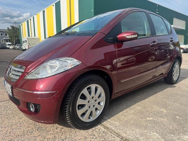 Rot Gebraucht 2006 Mercedes A170 Limousine | 3.990 € (Fairer Preis) - Bild 1/4