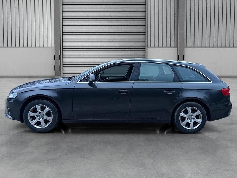 Gebraucht Audi A4 160 PS (117 kW) 2010 Schwarz Kombi