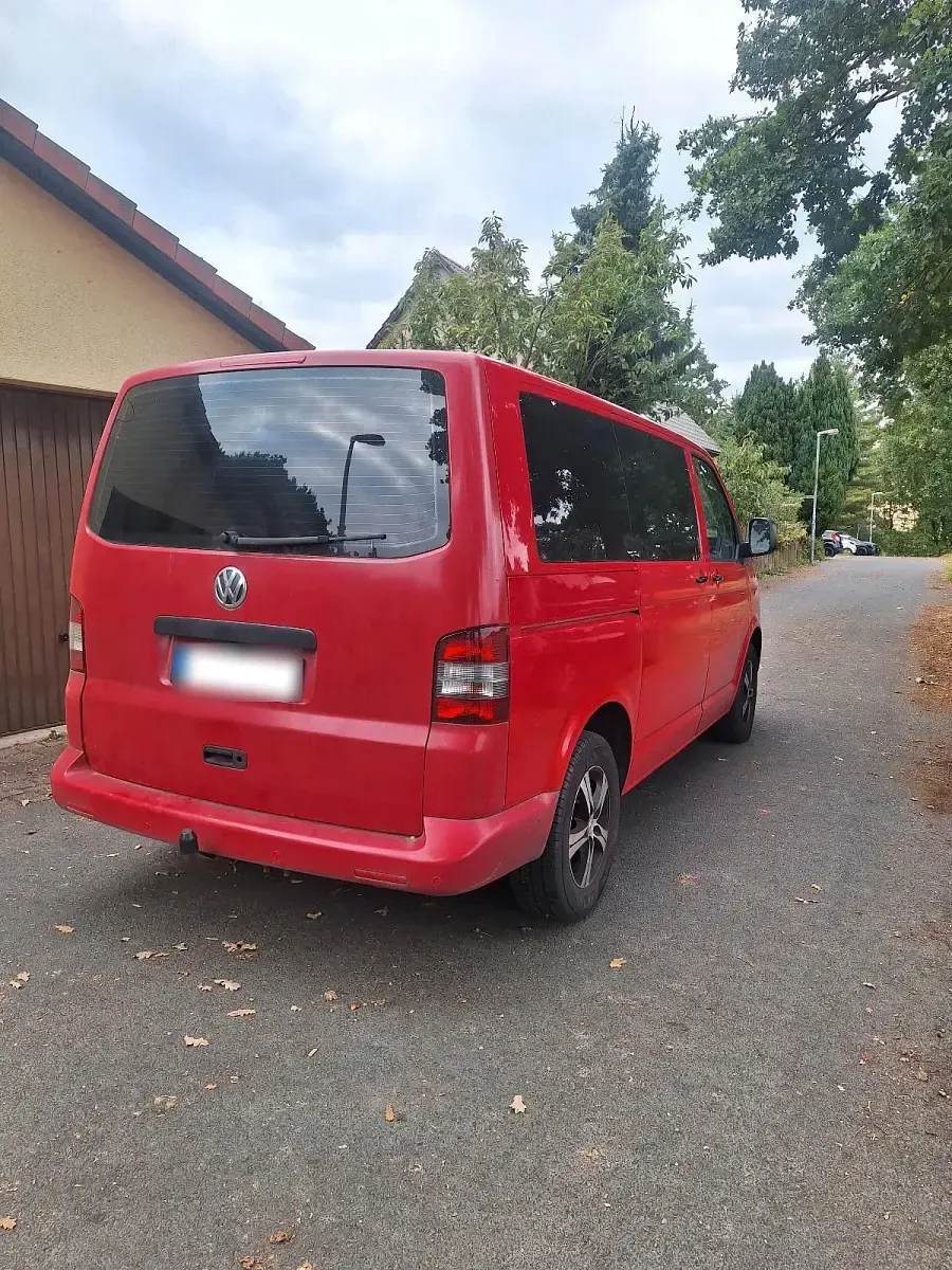 Gebraucht VW Caravelle 130 PS (95 kW) 2007 Rot Van
