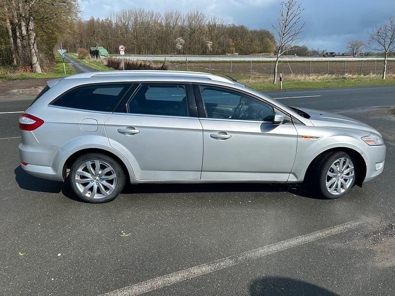 Gebraucht Ford Mondeo 220 PS (161 kW) 2007 Silber Kombi