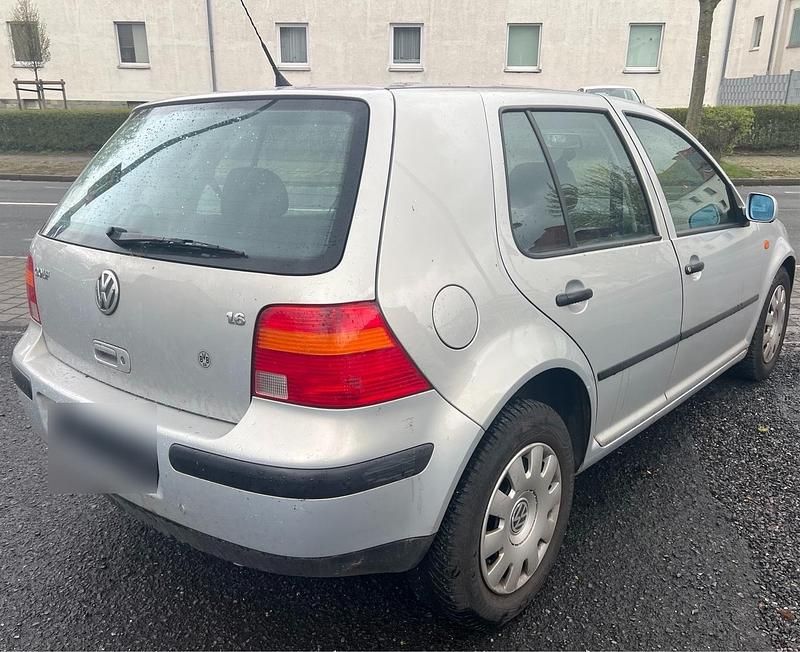 Gebraucht VW Golf III 101 PS (74 kW) 1998 Silber Kleinwagen