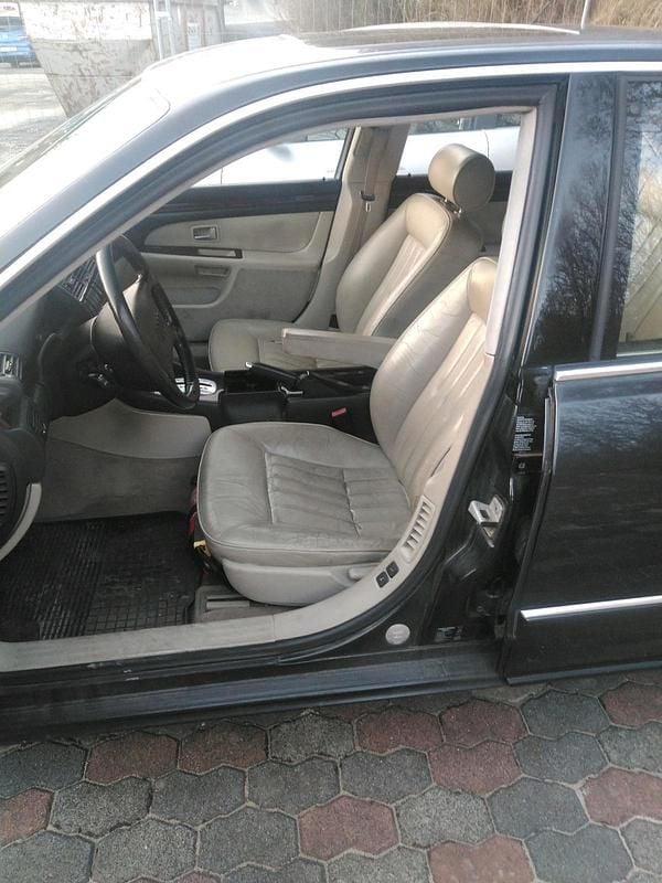 Gebraucht Audi A8 193 PS (141 kW) 1996 Schwarz Limousine