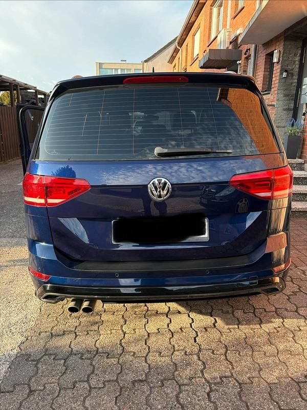Gebraucht VW Touran R-line 150 PS (110 kW) 2016 Blau Van / Kleinbus