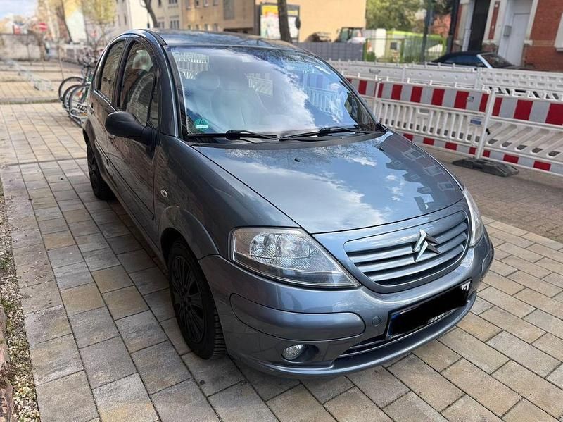 Gebraucht Citroën C3 Exclusive 73 PS (53 kW) 2005 Grau Limousine