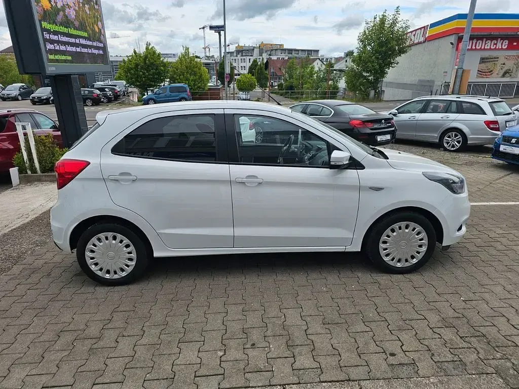 Gebraucht Ford Ka Plus Cool & Sound Edition 86 PS (63 kW) 2016 Weiß Kleinwagen
