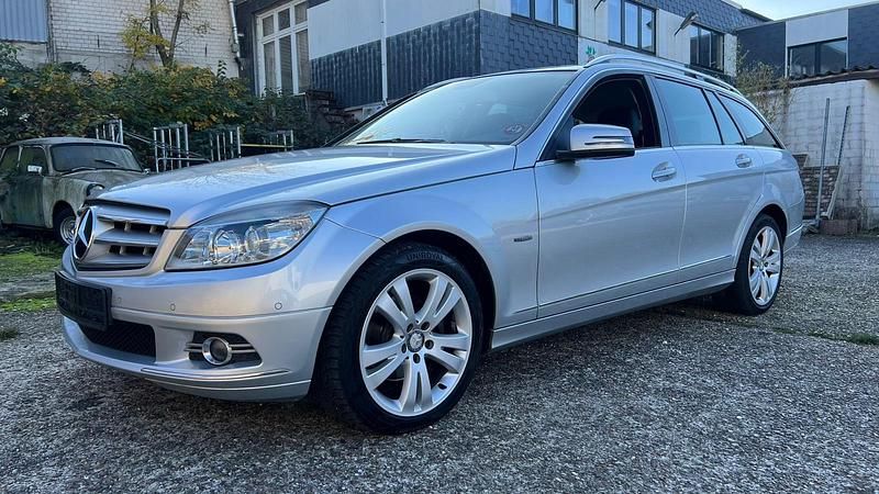 Silber Gebraucht 2009 Mercedes C180 Kombi | 5.750 € - Bild 1/4