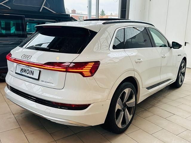 Gebraucht Audi e-tron Advanced 300 kW (408 PS) 2020 Gletscherweiß metallic SUV
