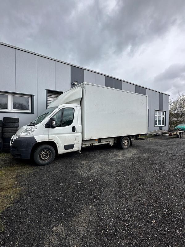 Gebraucht Peugeot Boxer 130 PS (95 kW) 2014 Weiß Van
