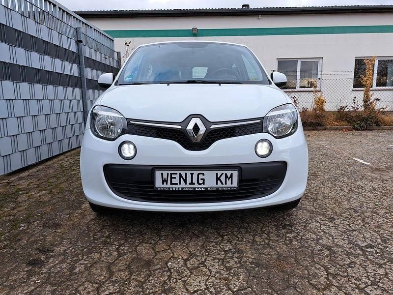 Gebraucht Renault Twingo Experience 69 PS (50 kW) 2016 Weiß Kleinwagen