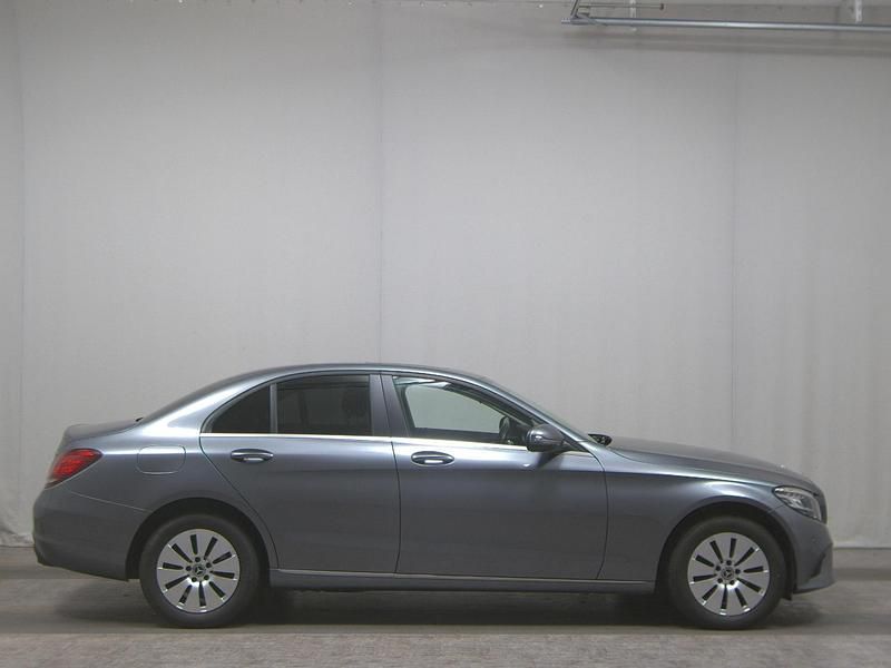 Grau Gebraucht 2019 Mercedes C200 Limousine | 18.980 € (Fairer Preis) - Bild 1/4