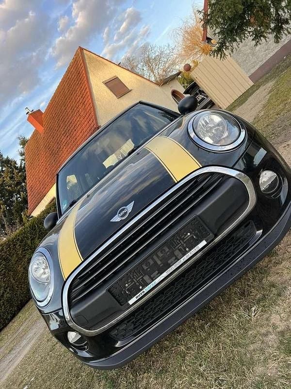 Gebraucht Mini One D 95 PS (69 kW) 2017 Schwarz Kleinwagen