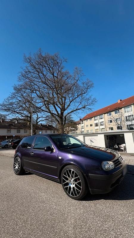 Gebraucht VW Golf IV 75 PS (55 kW) 2002 Violet Kleinwagen