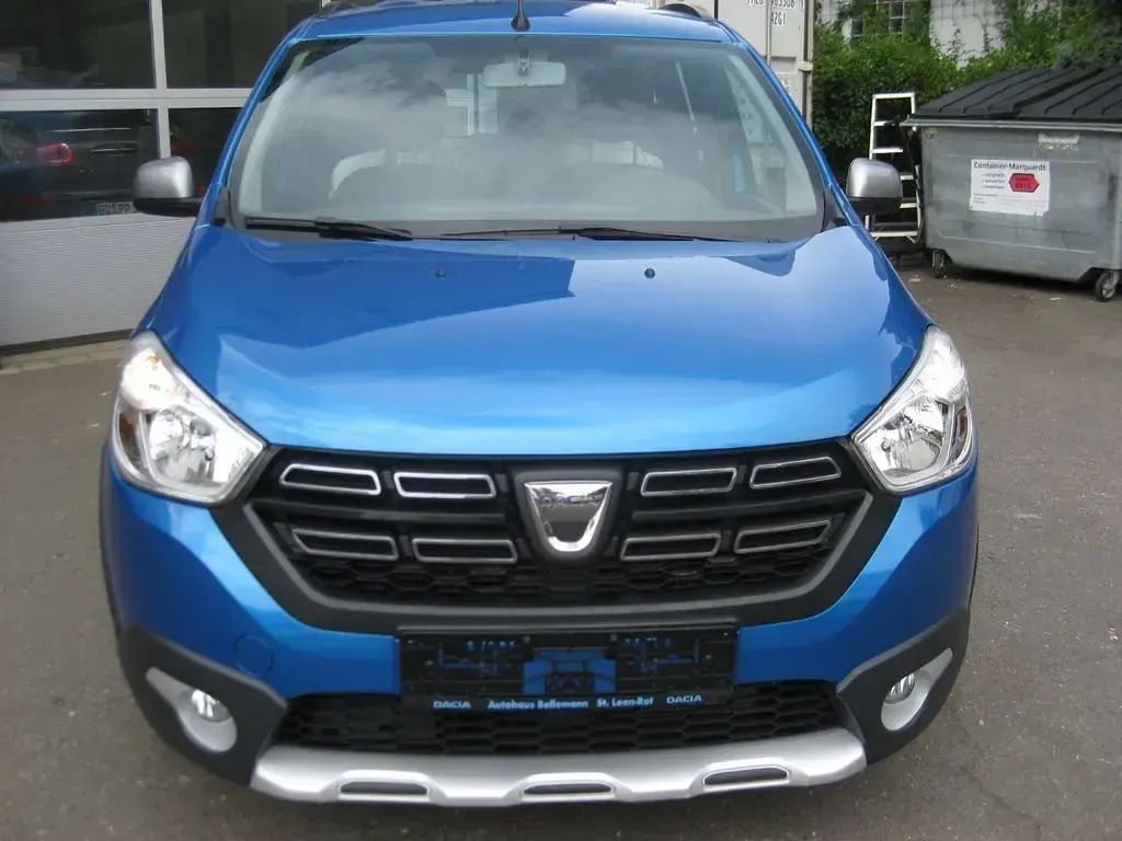 Gebraucht Dacia Lodgy Stepway 131 PS (96 kW) 2022 Blau Van / Kleinbus