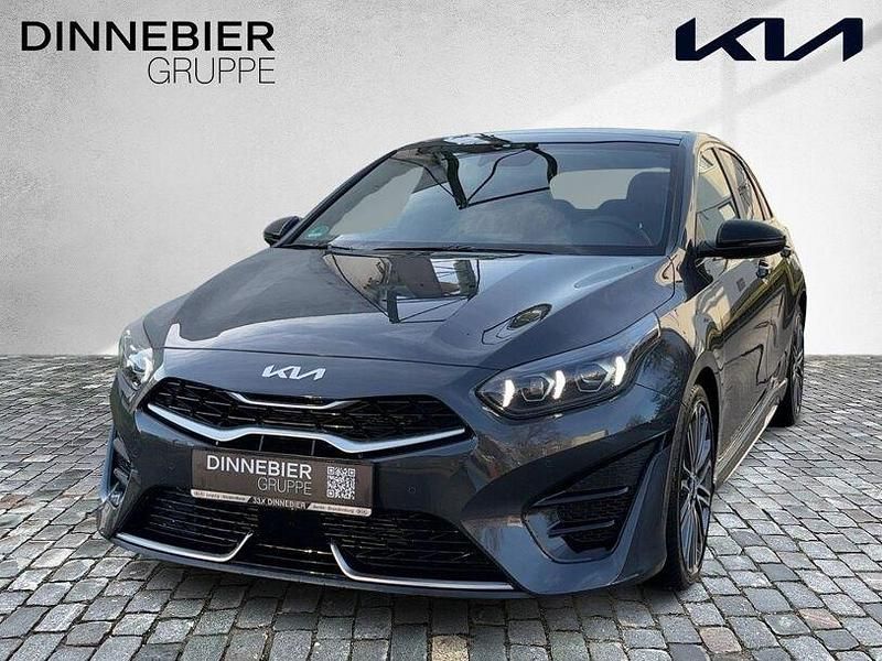 Gebraucht Kia Ceed GT-Line 160 PS (117 kW) 2022 Pentametal met Kleinwagen