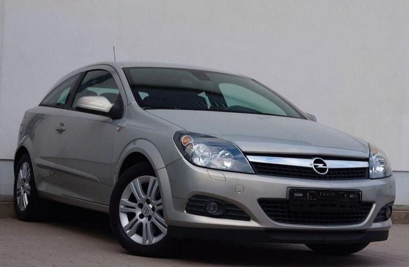 Gebraucht Opel Astra GTC 101 PS (74 kW) 2007 Limousine