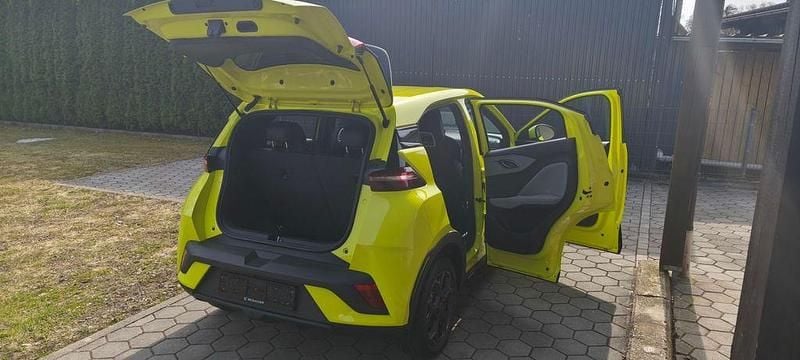 Gebraucht BYD Dolphin Boost 64 kW (88 PS) 2025 Gelb Kleinwagen