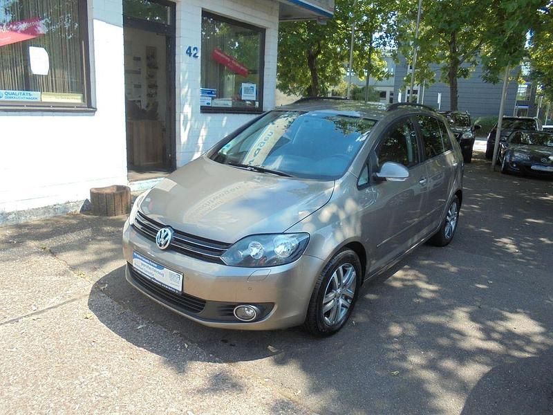 Braun Gebraucht 2010 VW Golf Plus Cross Comfortline Van / Kleinbus | 3.950 € (Guter Preis) - Bild 1/4