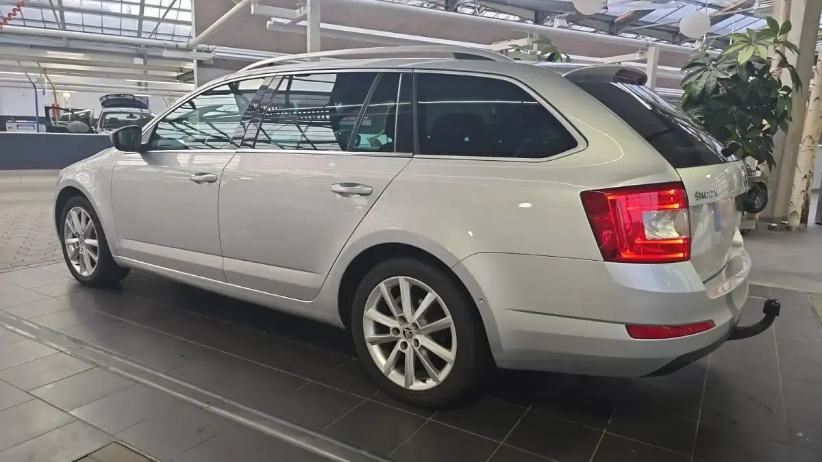 Gebraucht Skoda Octavia 110 PS (80 kW) 2016 Silber Kombi