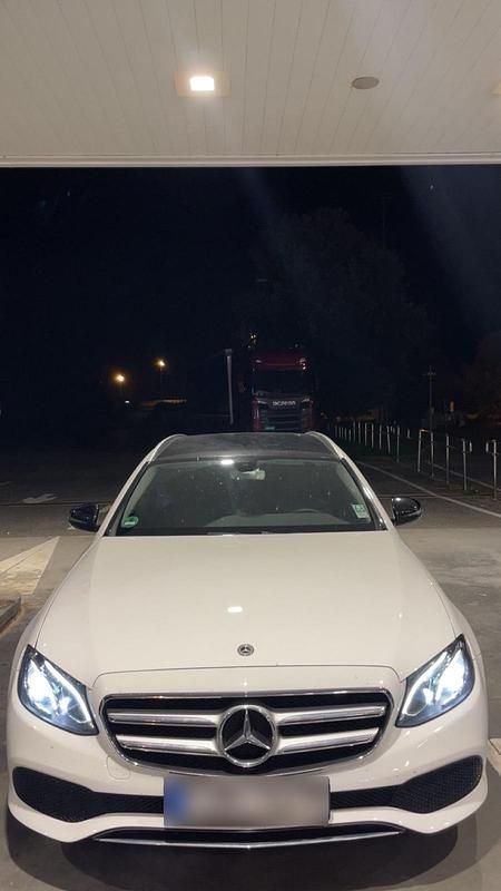 Second-hand Mercedes E220 194 CP (142 kW) 2017 Alb Break