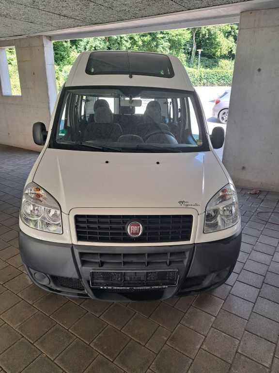 Weiß Gebraucht 2009 Fiat Doblò Van / Kleinbus | 3.690 € (Superpreis) - Bild 1/4