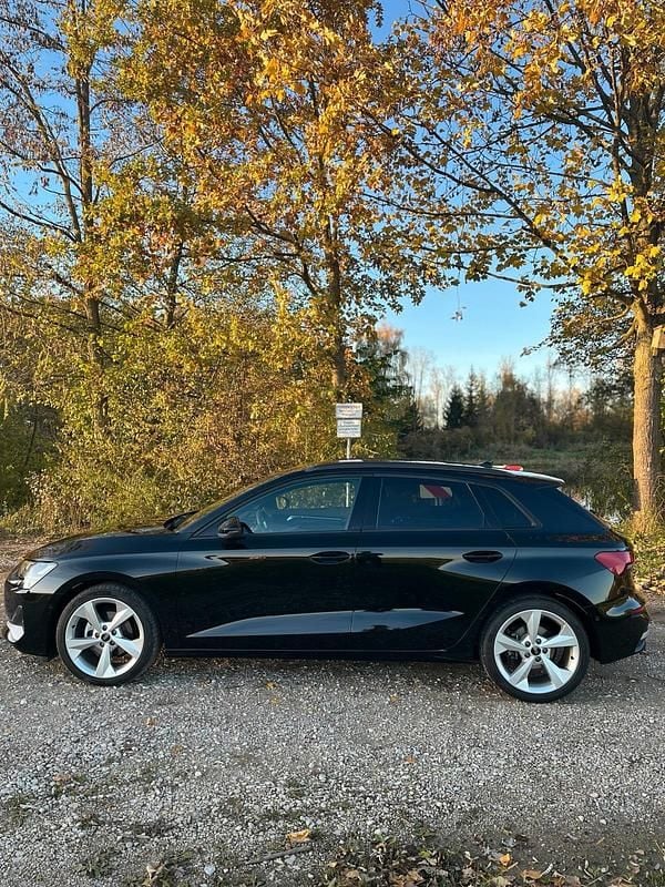 Gebraucht Audi A3 Advanced Plus 150 PS (110 kW) 2024 Schwarz Limousine