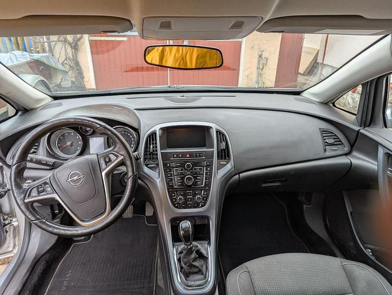 Gebraucht Opel Astra 110 PS (80 kW) 2016 Grau Kombi
