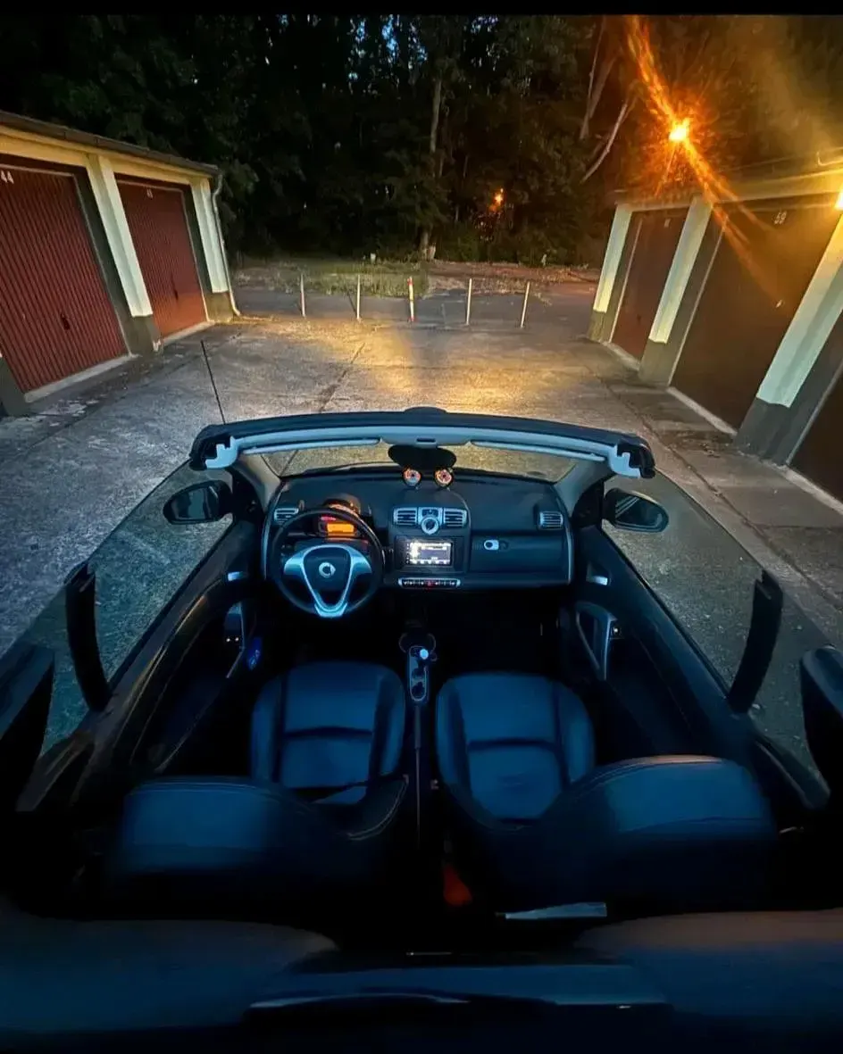 Gebraucht Smart ForTwo Cabrio 75 PS (55 kW) 2010 Schwarz Cabrio