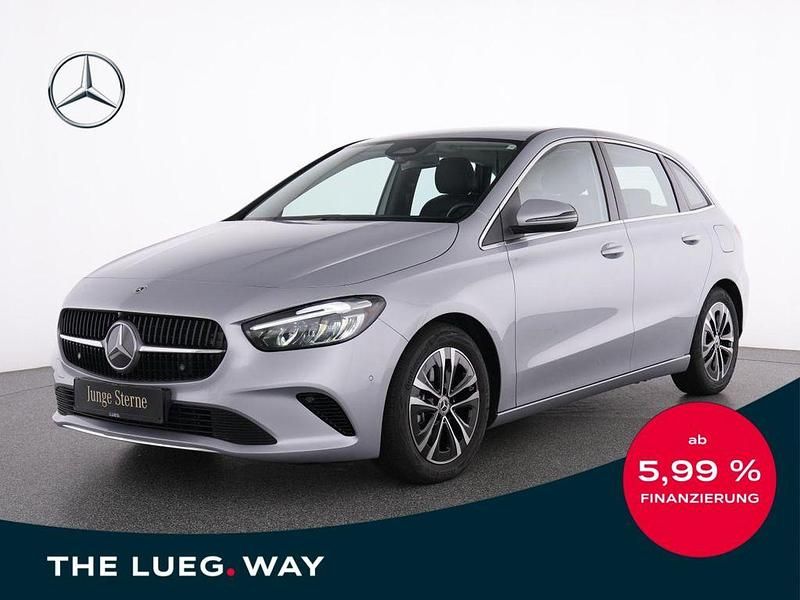 Silber Gebraucht 2024 Mercedes B180 Progressive Van / Kleinbus | 30.385 € (Superpreis) - Bild 1/4