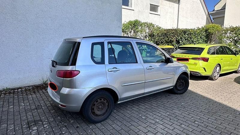 Usata Mazda 2 Exclusive 101 CV (74 kW) 2004 Grigio Utilitaria