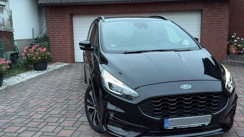 Schwarz Gebraucht 2020 Ford S-MAX ST-Line Van / Kleinbus | 25.000 € (Guter Preis) - Bild 1/4