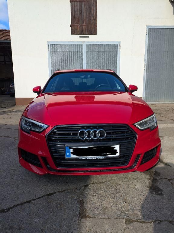 Gebraucht Audi A3 S-Line 150 PS (110 kW) 2019 Rot Limousine