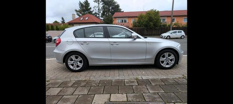 Silber Gebraucht 2011 BMW 116 Advantage Kleinwagen | 3.990 € (Fairer Preis) - Bild 1/4