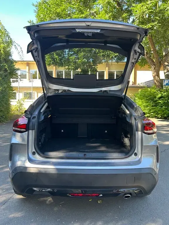 Gebraucht Citroën C4 Shine 131 PS (96 kW) 2021 Grau Limousine