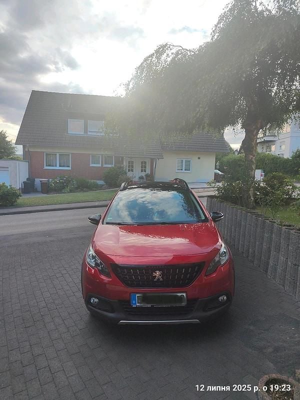 Rot Gebraucht 2017 Peugeot 2008 GTi SUV | 11.000 € (Fairer Preis) - Bild 1/4