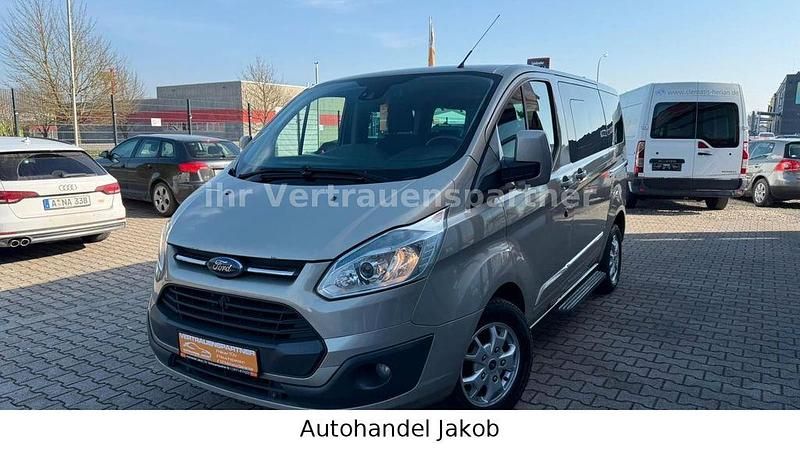 Gebraucht Ford Transit Titanium 125 PS (91 kW) 2013 Silber Van / Kleinbus