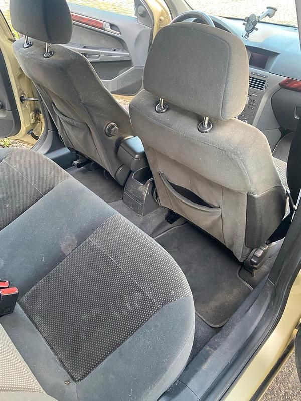 Gebraucht Opel Astra 125 PS (91 kW) 2004 Braun Kleinwagen