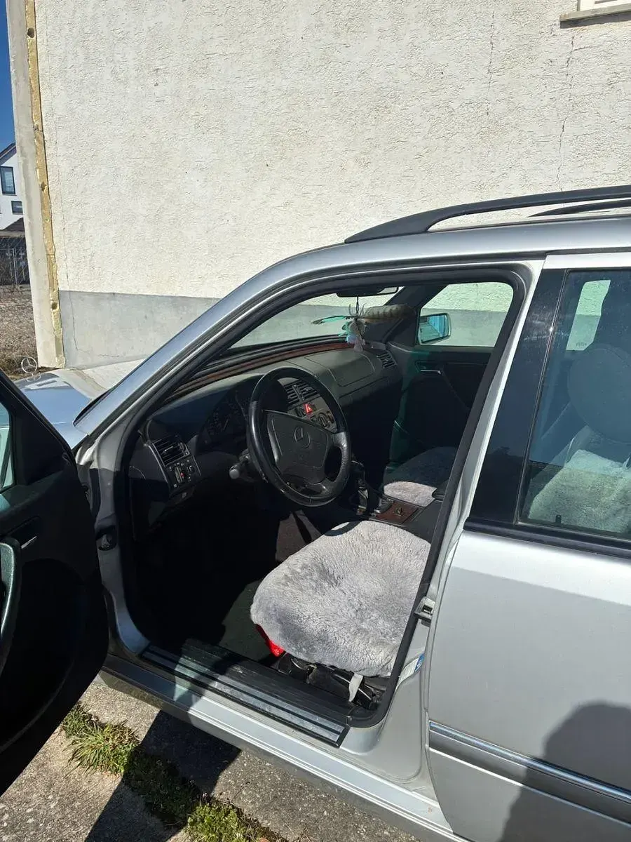 Gebraucht Mercedes C180 Elegance 122 PS (89 kW) 1997 Silber Kombi