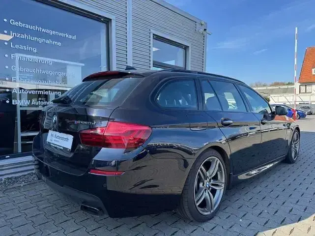 Gebraucht BMW M550 Performance 381 PS (280 kW) 2016 Schwarz Limousine