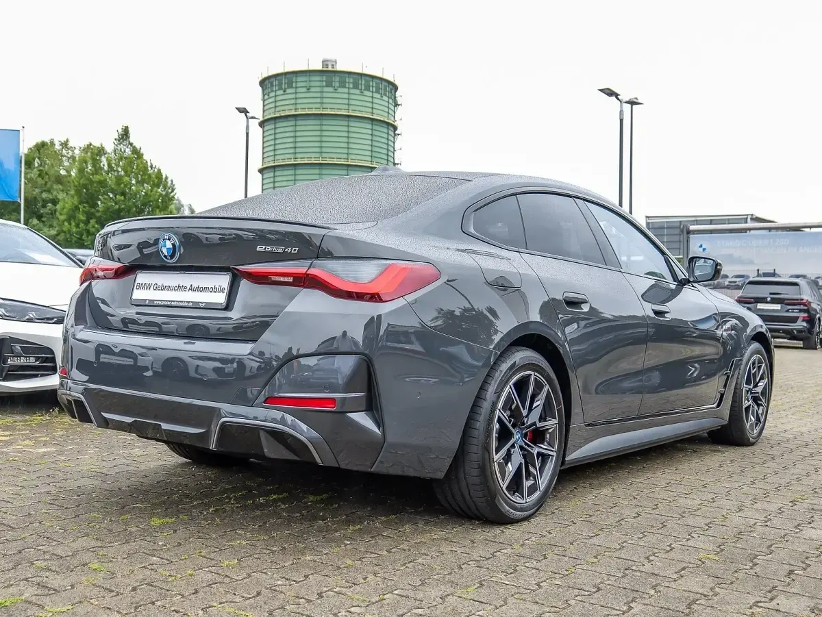 Gebraucht BMW i4 M Sport 250 kW (340 PS) 2023 Grau Limousine
