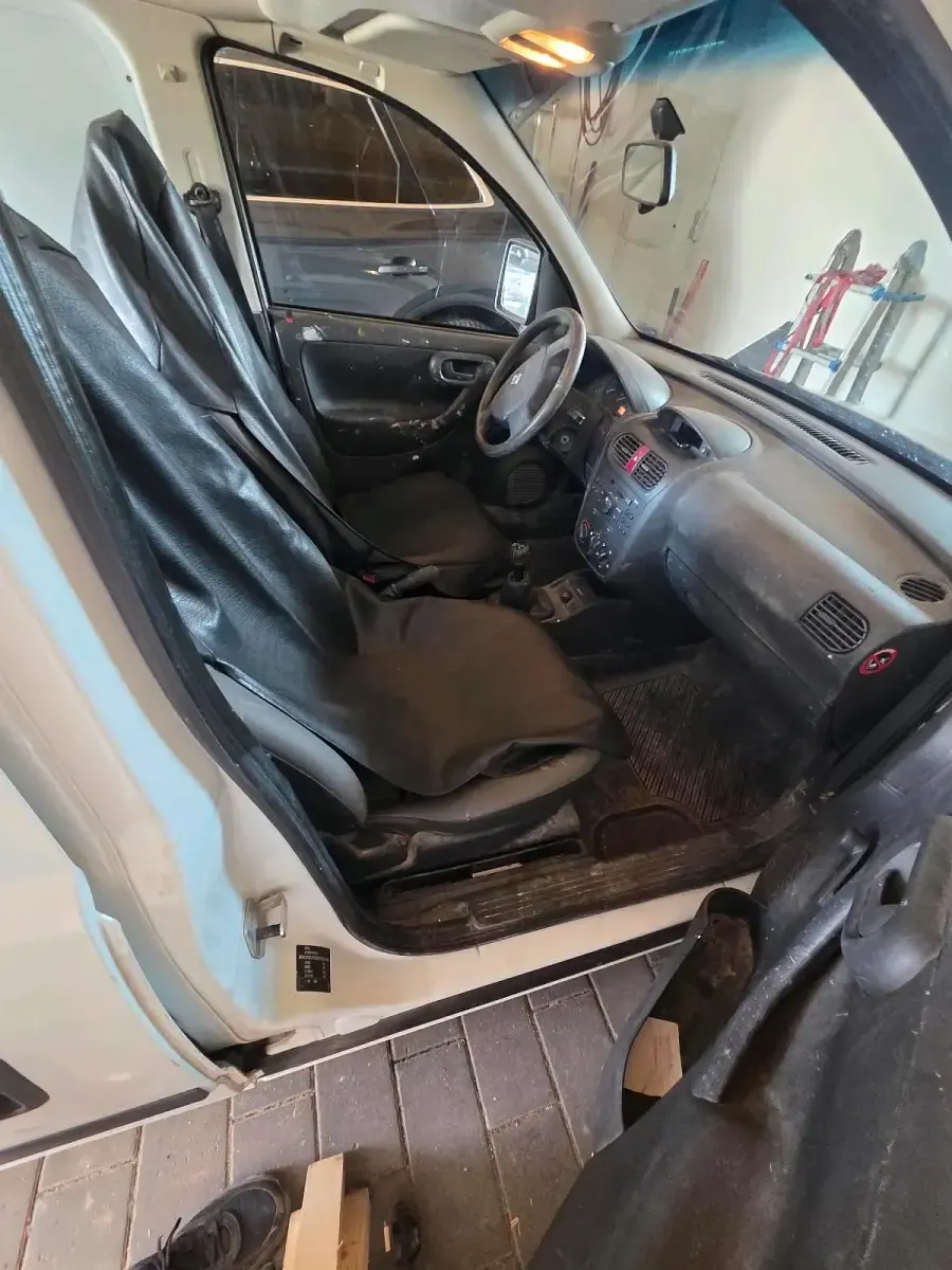Gebraucht Opel Combo 90 PS (66 kW) 2010 Weiß Van / Kleinbus
