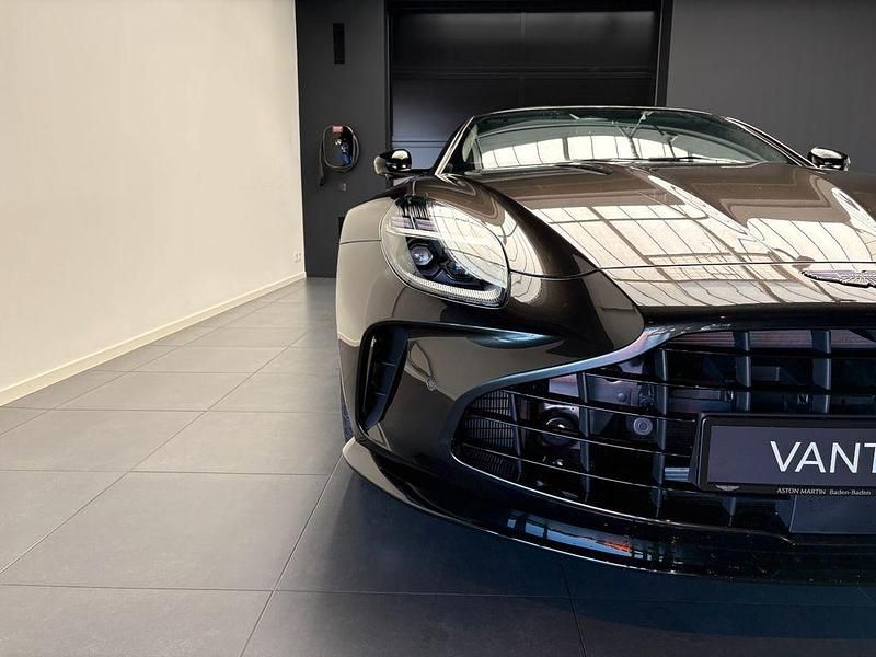 Neu Aston Martin Vantage 665 PS (489 kW) 2025 Grün Coupé