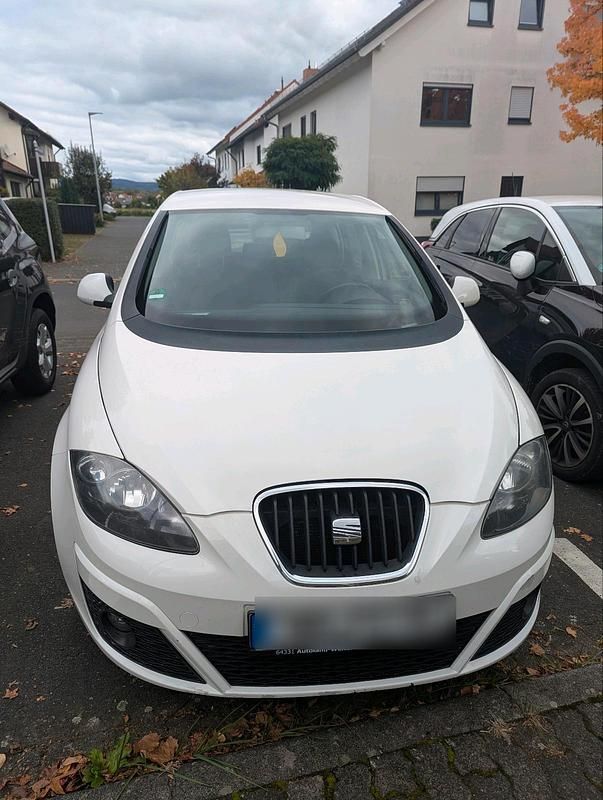 Weiß Gebraucht 2010 Seat Altea Ecomotive Limousine | 5.300 € - Bild 1/4