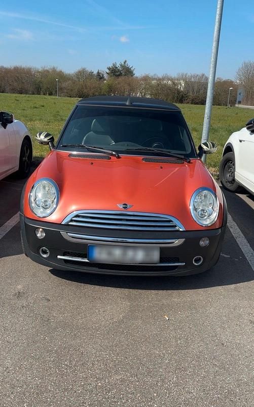 Second-hand Mini One Cabriolet 88 CP (64 kW) 2004 Portocaliu Cabrio